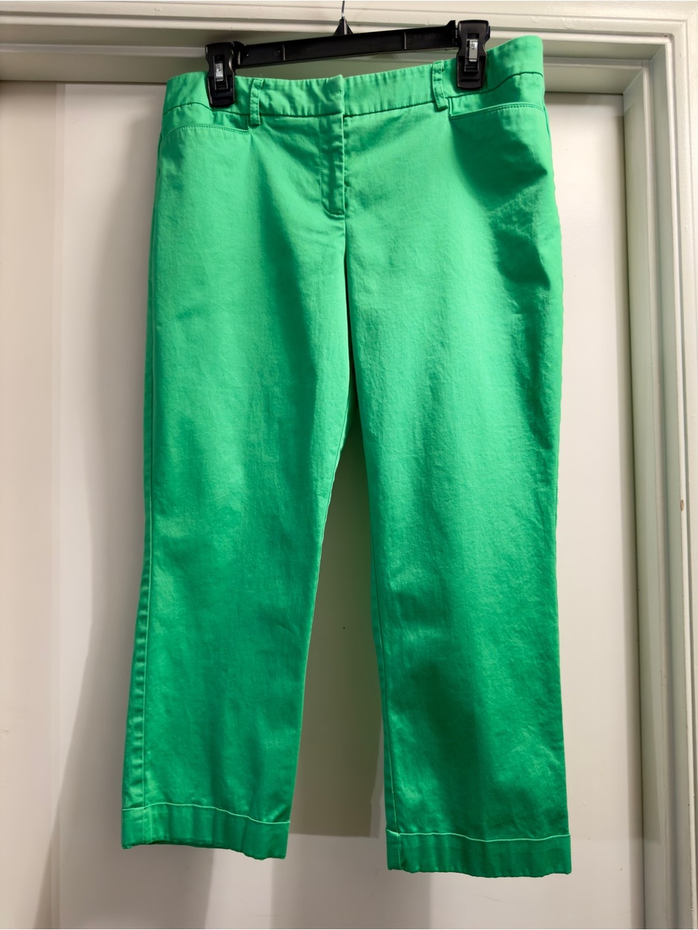 New York & Company Bright Green Cropped Straight Trousers